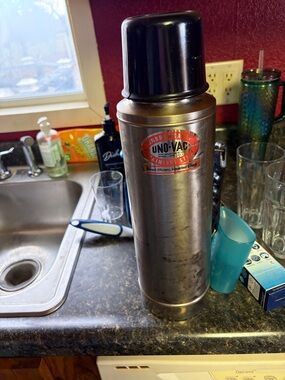 Stainless Steel Vacuum Bottle - Silver
